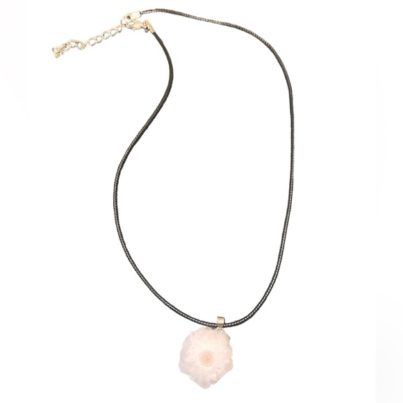 Sliced Quartz Pendant - Picture 1 of 3